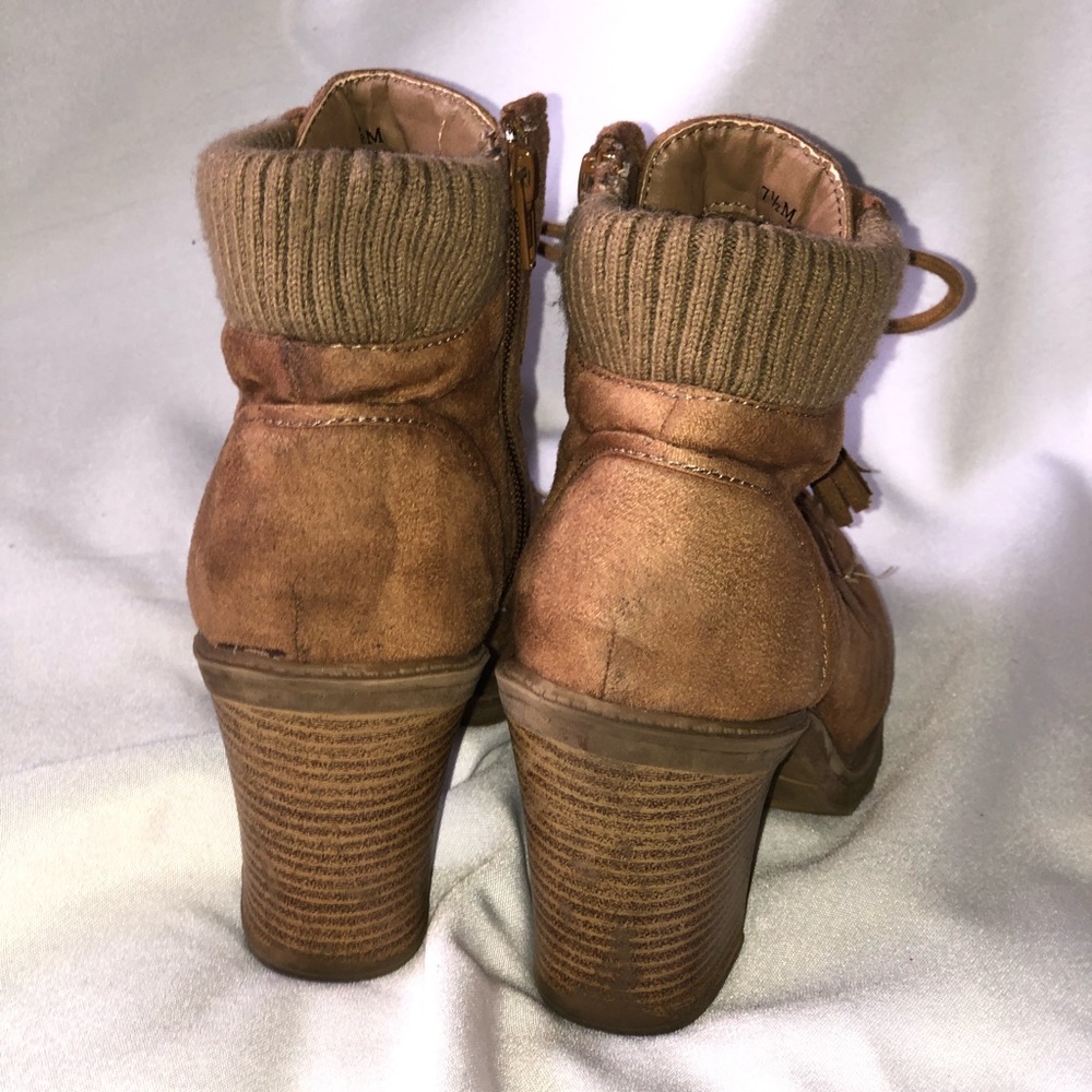 Timberland style Bootie with a heel! - Picture 6 of 6